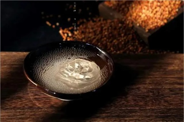 茶香型白酒，中国白酒的新宠与经典品牌解析