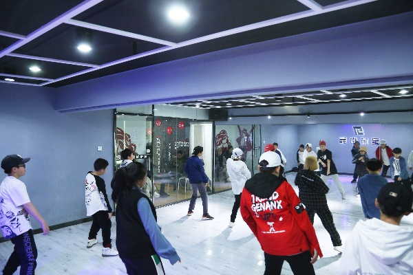 辉县街舞品牌加盟店推荐及案例分析