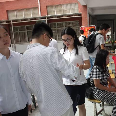 医药品牌展位设计，创新与专业并重