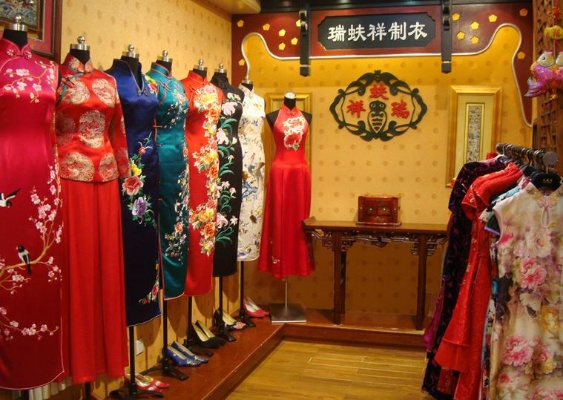 通海步行街旗袍品牌店，传统与现代交融的国风新地标