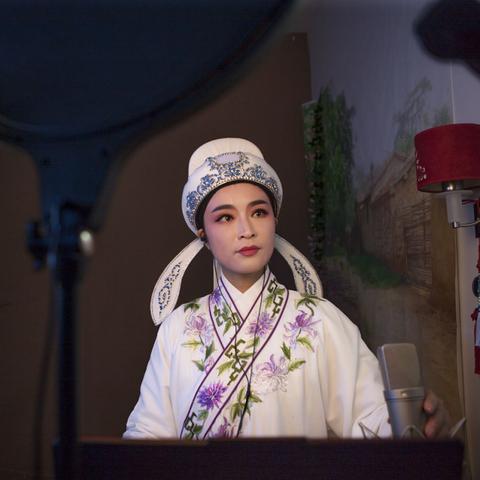 手机空间直播全攻略，手把手教你从零到一开启直播
