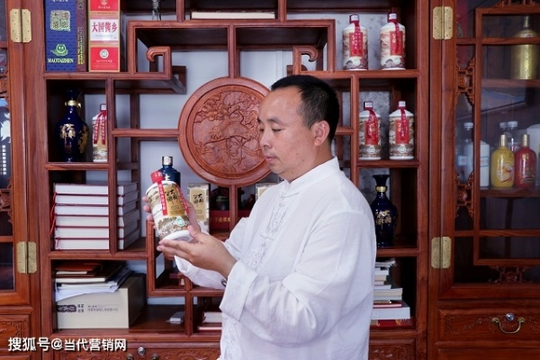吴老板的白酒江湖，四款招牌酒背后的故事与市场策略