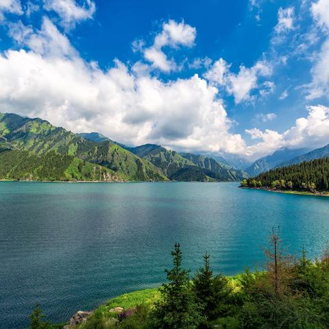 新疆十大必去景点排行榜，附实用攻略和避坑指南