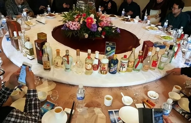 阳泉白酒江湖，这8大品牌凭啥承包了咱老百姓的酒桌？