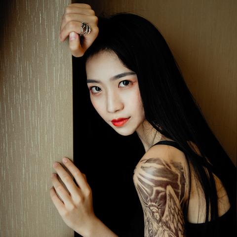 关于如何破解查询微信聊天记录微信密码的探讨与警示