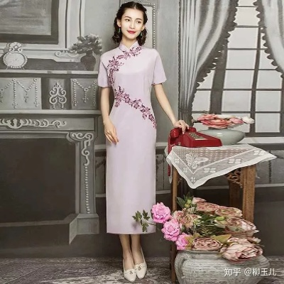 轻奢旗袍的时尚密码，盘点国内热门品牌，附选购指南与避坑建议