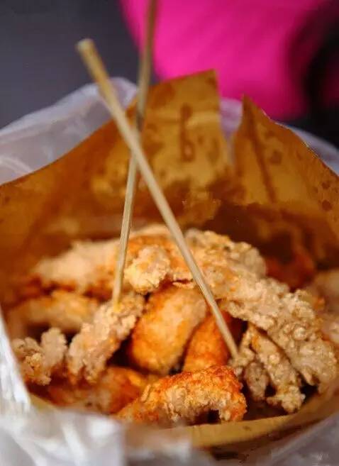 乡村土鸡香酥出圈！揭秘香酥童子鸡的乡村创业秘籍