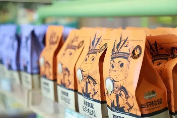 中国零食江湖，这些小众工艺零食品牌凭啥火出圈？