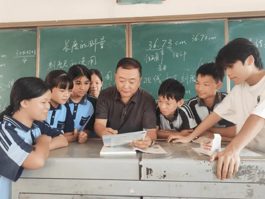扎根乡土育桃李，匠心耕耘守初心—乡村优秀教师成长指南