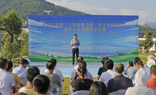 大学生助力乡村振兴，青春力量如何扎根乡土