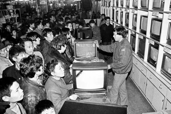 从进口冰箱看中国家电崛起，一张老照片背后的产业进化史