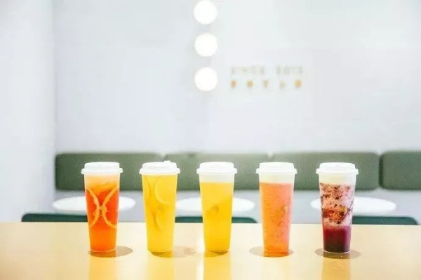 爆款茶叶品牌如何炼成？揭秘网红茶饮的流量密码