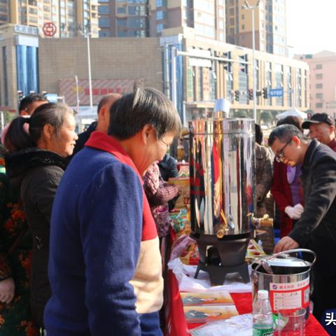 四块钱也能喝出高级感？揭秘四元白酒品牌背后的消费真相