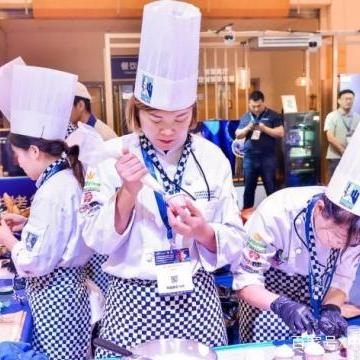 青岛西点蛋糕学习全攻略，从零基础到开店指南