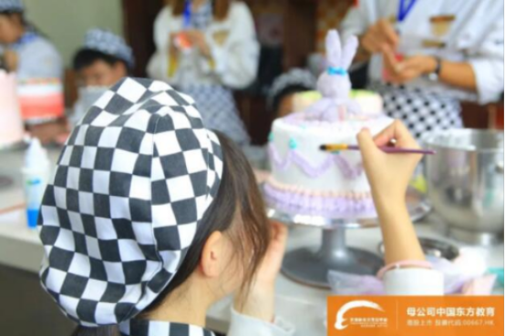 学西点师到哪里好？这5大方向+3大避坑指南，手把手教你选对路！