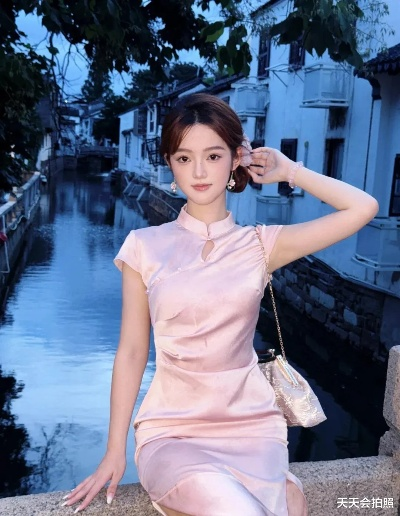国潮新势力，揭秘旗袍潮流中的自信东方美学