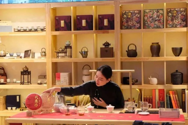 陆茗记，高山茶香里的匠心传承与市场突围战