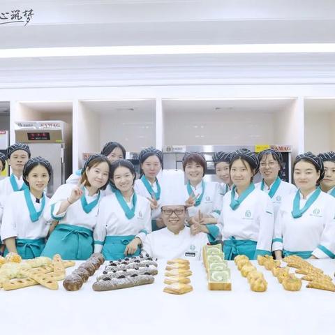 上海学西点烘焙的宝藏指南，从零基础到开店全攻略