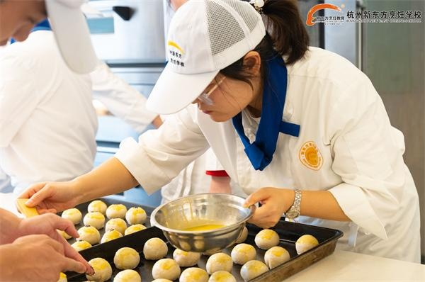 唐山学西点培训哪里好？这份避坑指南帮你选对学校