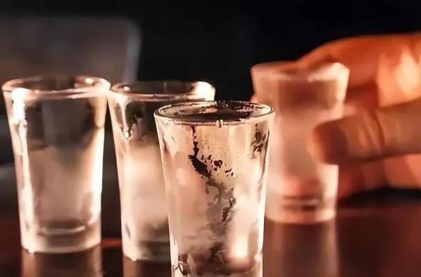 喝出清爽感！这8款冷冽白酒让人爱不释口