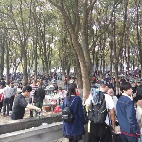 武汉户外品牌集中地探索