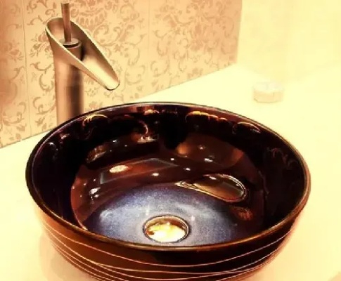 日本陶瓷水盆品牌排行榜，从百年工艺到现代设计，这些品牌值得你重点关注