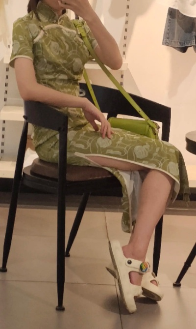 国风与舒适的碰撞，适合穿旗袍的半拖鞋品牌全攻略