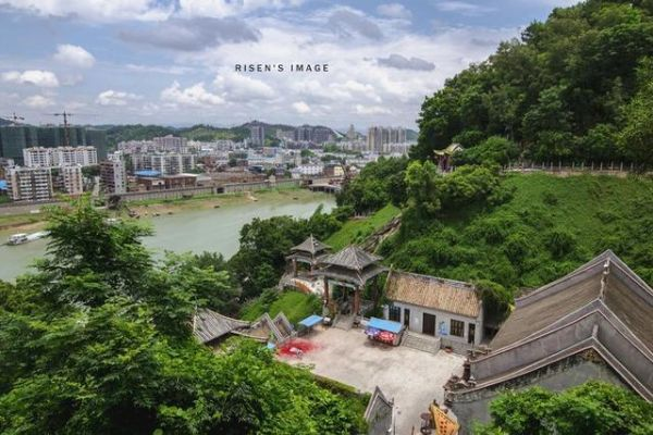 梧州旅游攻略景点排行榜|必去vs打卡全解析(附避坑指南+真实案例) 梧州旅游攻略景点排行榜|必去vs打卡全解析(附避坑指南+真实案例)