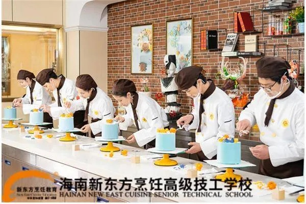 广州哪里学做西点？2023最新推荐+就业前景+学习攻略