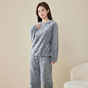 冬季睡衣家居服品牌,舒适与时尚的完美结合 冬季睡衣家居服品牌,舒适与时尚的完美结合
