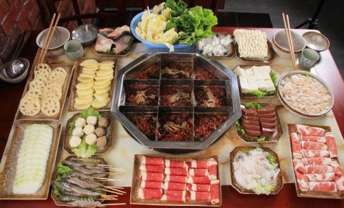 新疆餐饮品牌定位策略,如何让新疆美食在竞争中脱颖而出? 新疆餐饮品牌定位策略,如何让新疆美食在竞争中脱颖而出?