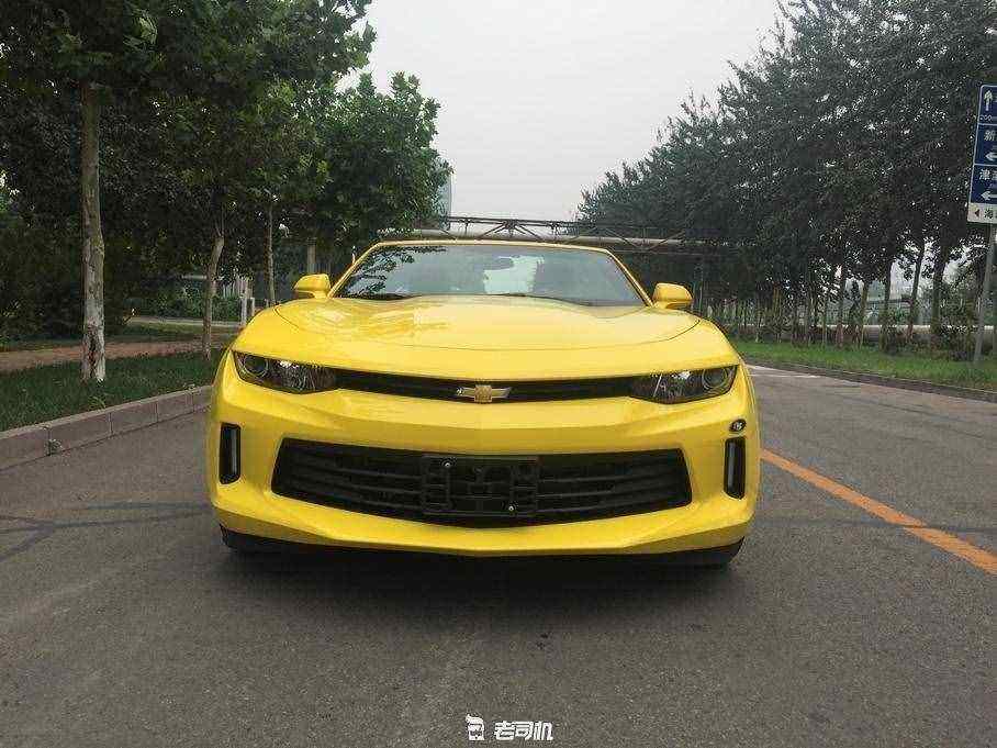 雪佛兰r5是大黄蜂吗 大黄蜂是雪佛兰什么车型