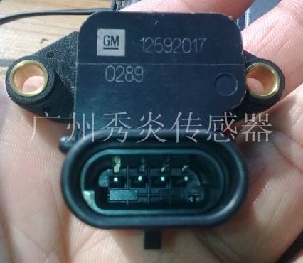 别克君威水温传感器在哪 别克君威16水温传感器在哪