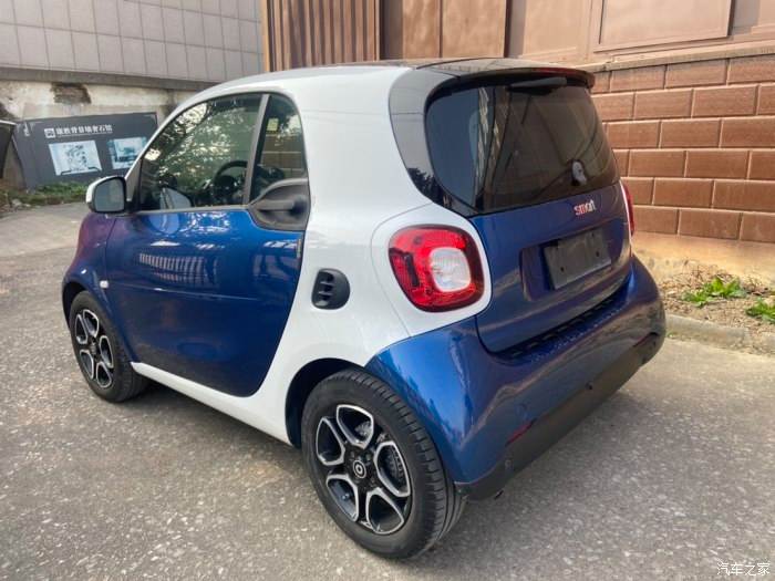 奔驰小型车smart汽车 奔驰小型车 smart汽车 奔驰小型车smart汽车 奔驰小型车 smart汽车