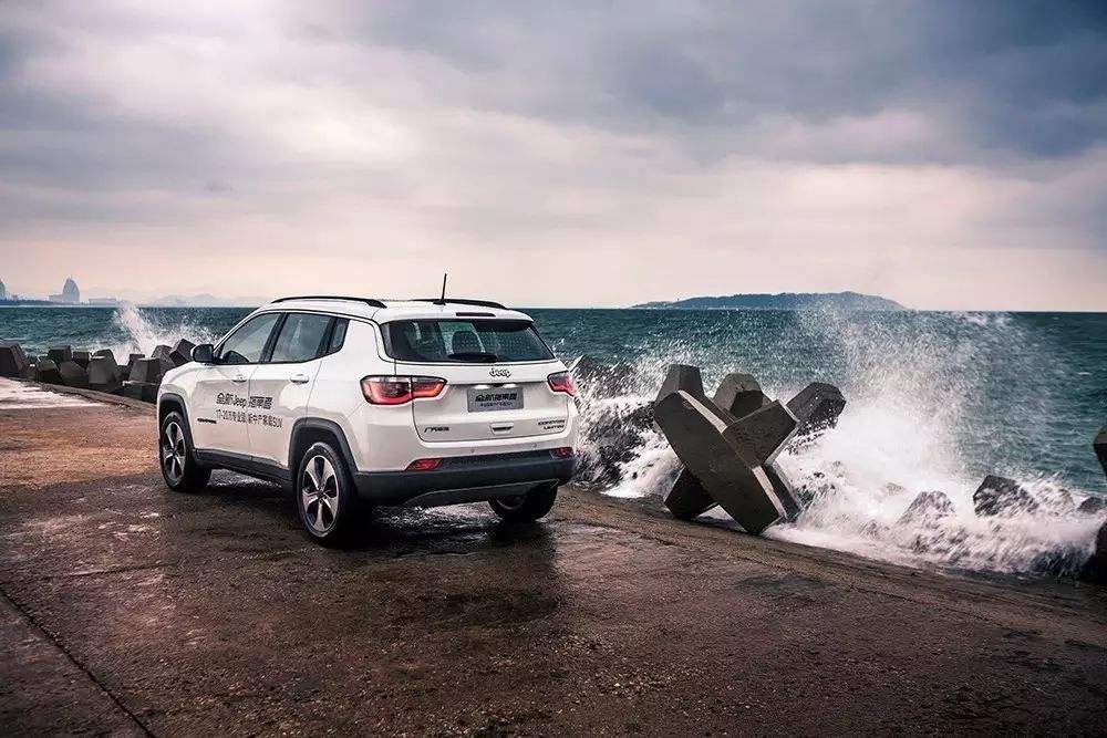 jeep指南者与大众途观 jeep指南者与大众途观L哪个好 jeep指南者与大众途观 jeep指南者与大众途观L哪个好