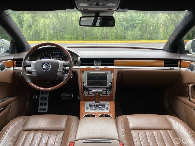 大众辉腾v8报价 大众辉腾v8报价多少钱一辆二手车