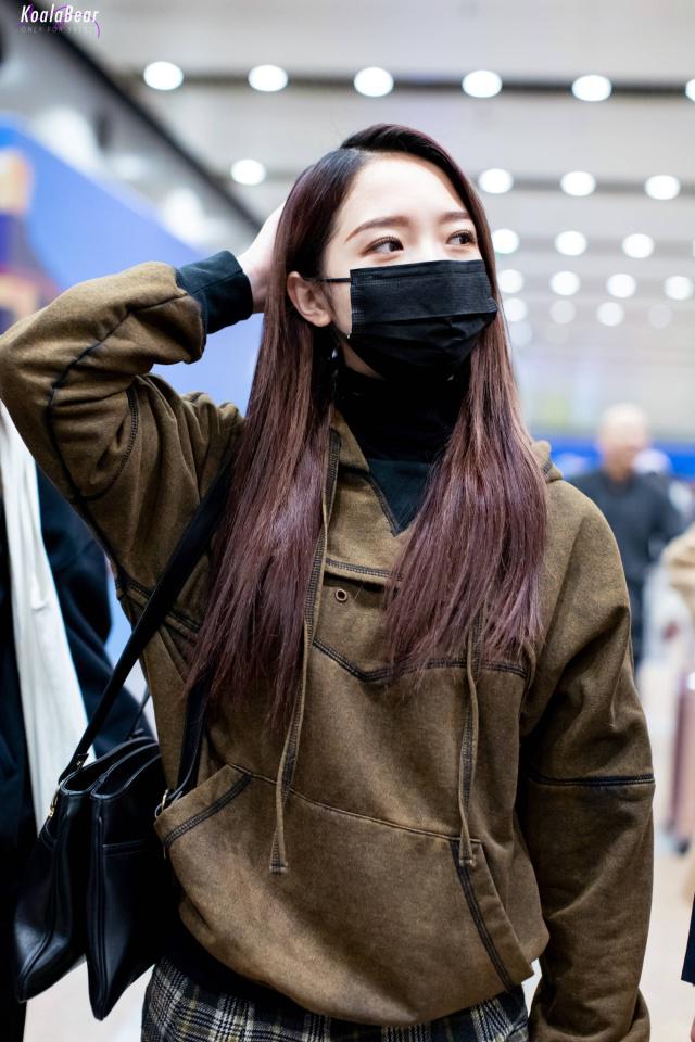孟美岐戴口罩 孟美岐戴口罩图片
