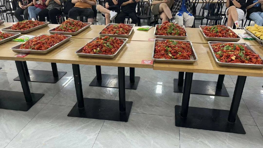 小龙虾学校 小龙虾学校的虫子叫什么虫子