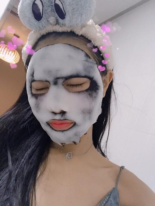 做完清洁面膜毛孔吓人 所谓的清洁面膜真的能清洁毛孔吗