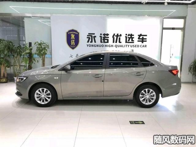 别克英朗gt中控台拆解 14款别克英朗中控台拆解