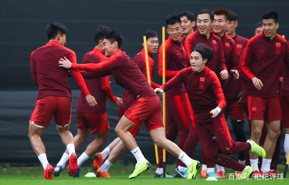 国足战胜乌兹别克全场 12强赛国足vs乌兹别克