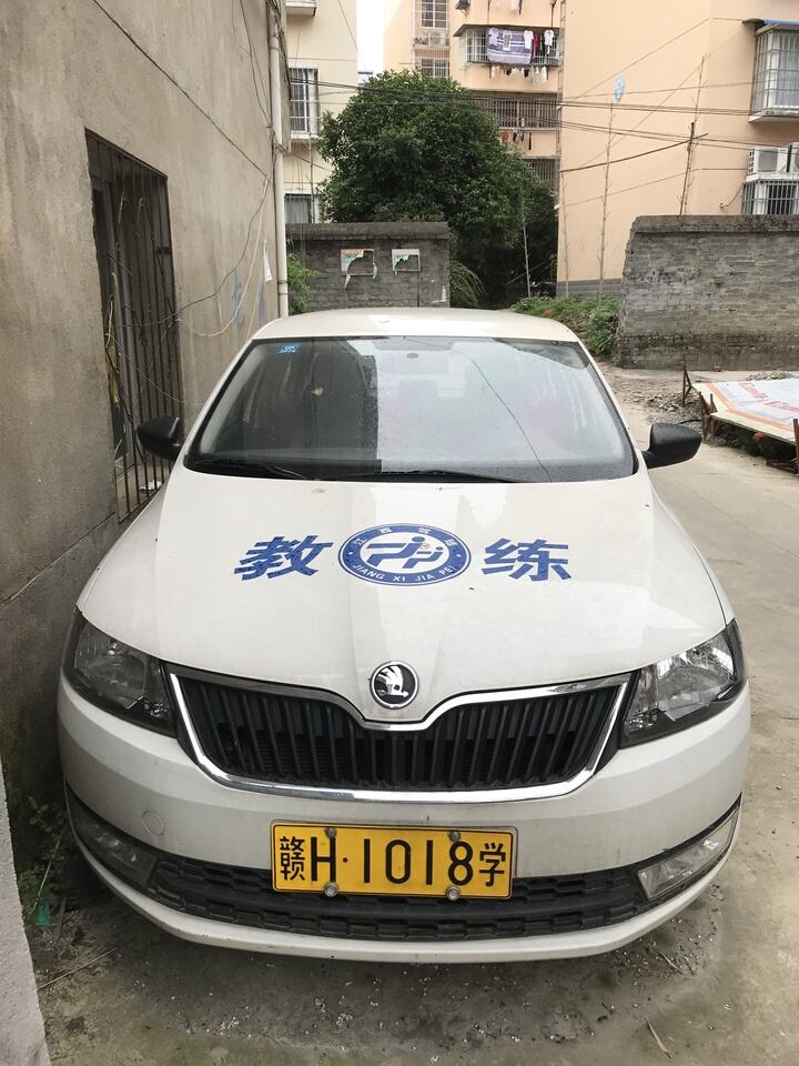 上海大众教练车图片 上海大众教练车图片高清