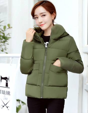 军绿色短款羽绒服怎么搭配 军绿色短款羽绒服怎么搭配图片