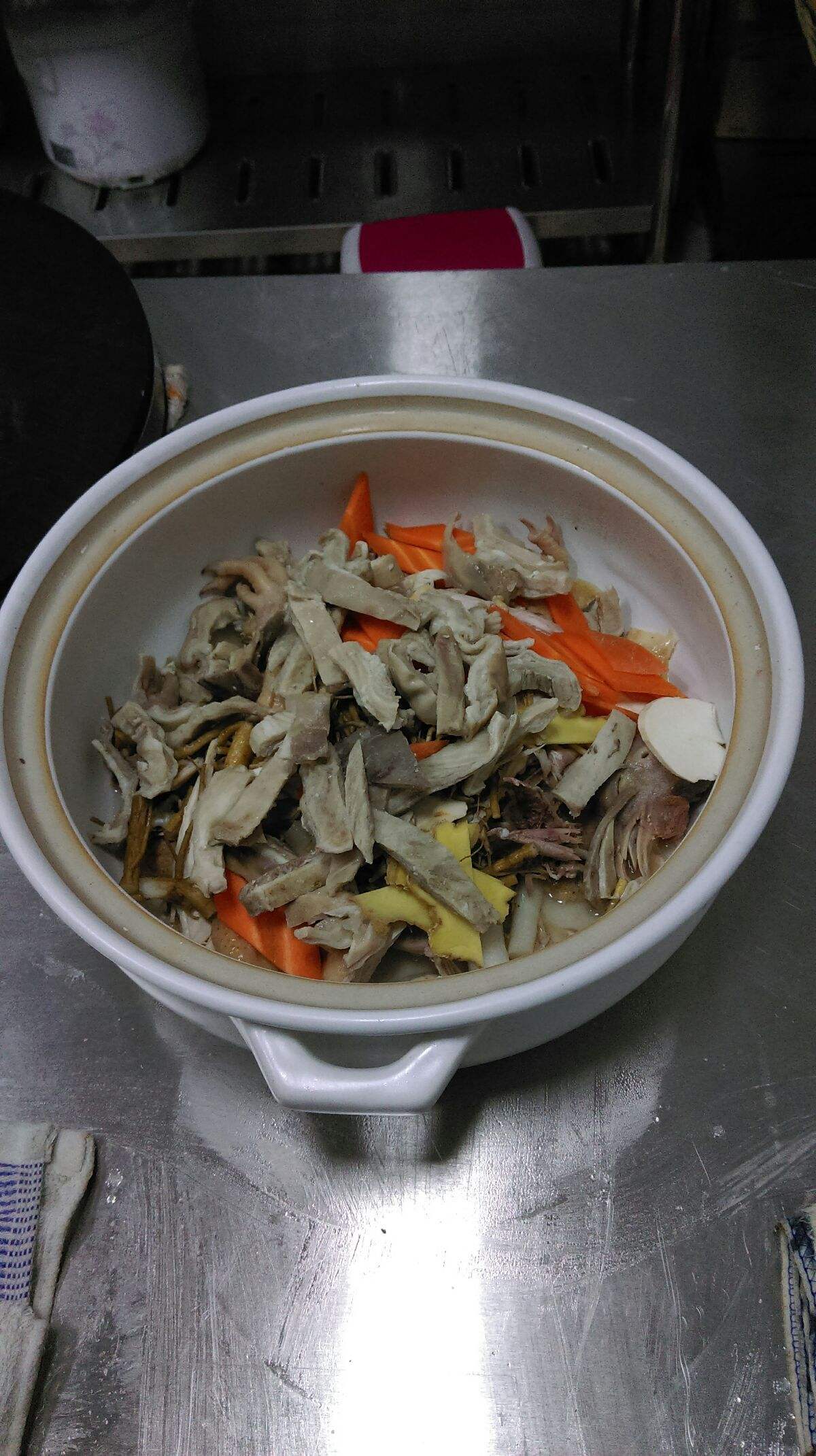 昭通天麻火腿鸡火锅 昭通天麻火腿鸡火锅门头照片