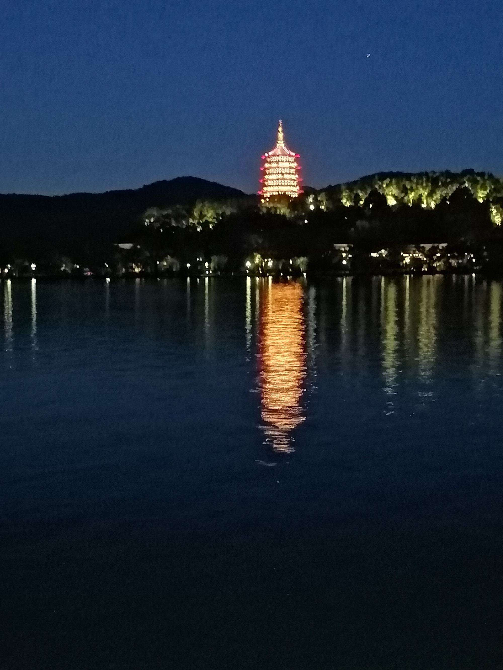 西湖游记晚游六桥待月记 西湖游记二则之晚游六桥待月记