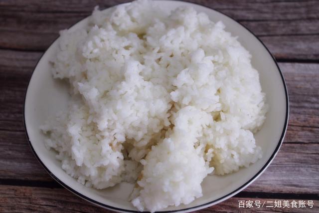 米饭能在冰箱放几天 米饭在冰箱放几天可以吃