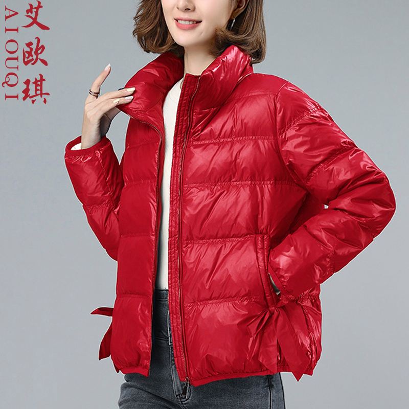 新款羽绒服图片女士 新款羽绒服图片女士穿