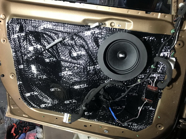 科沃兹后门喇叭安装 科沃兹后门喇叭预留孔