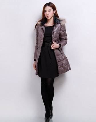 丽丽羽绒服 丽丽羽绒服和波司登哪个好