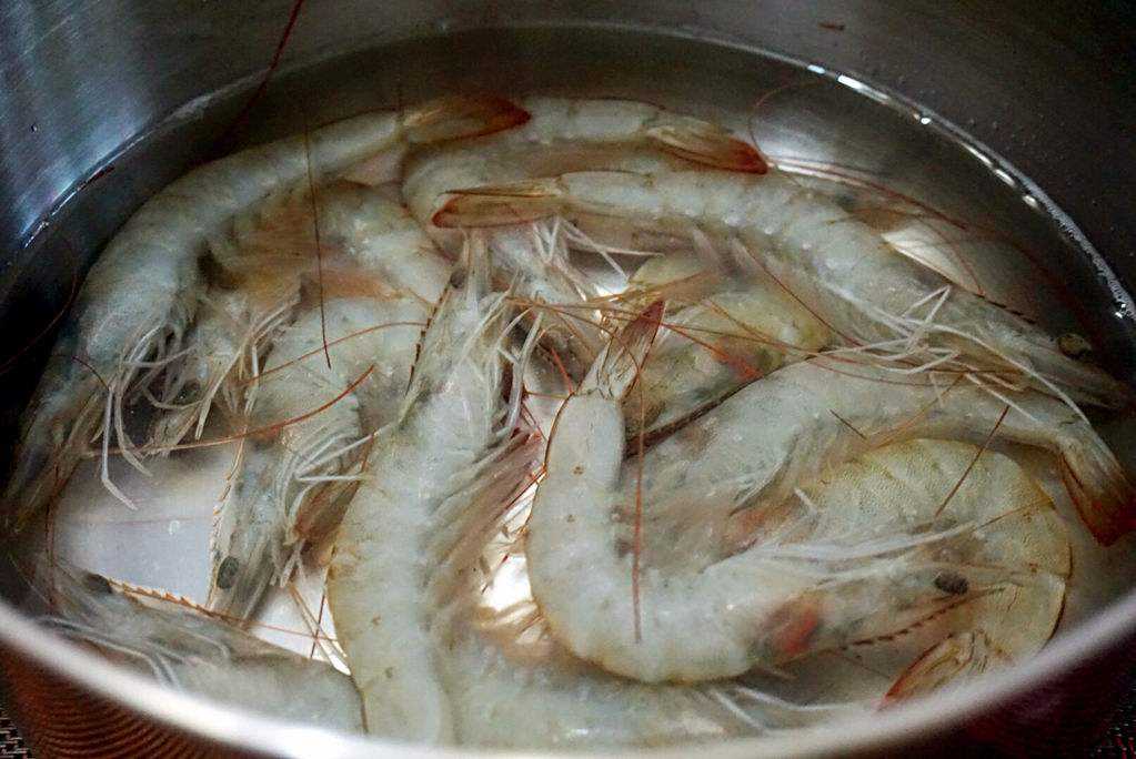冰箱怎样冻虾 冰箱怎样冻虾才好吃